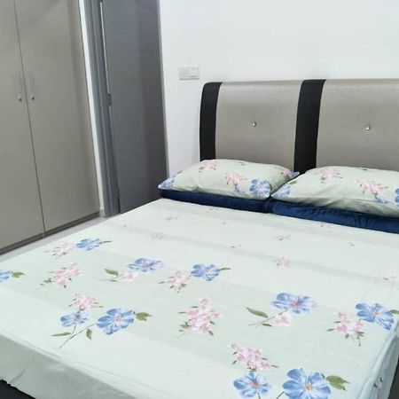 Mesahill Nilai 2 Room Condo - Fast Wifi, Amazing Pool & Tv Extérieur photo