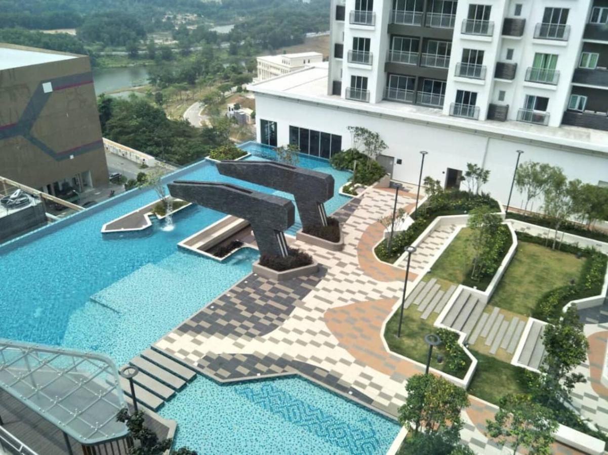 Mesahill Nilai 2 Room Condo - Fast Wifi, Amazing Pool & Tv Extérieur photo