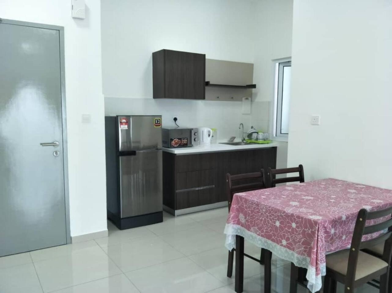 Mesahill Nilai 2 Room Condo - Fast Wifi, Amazing Pool & Tv Extérieur photo