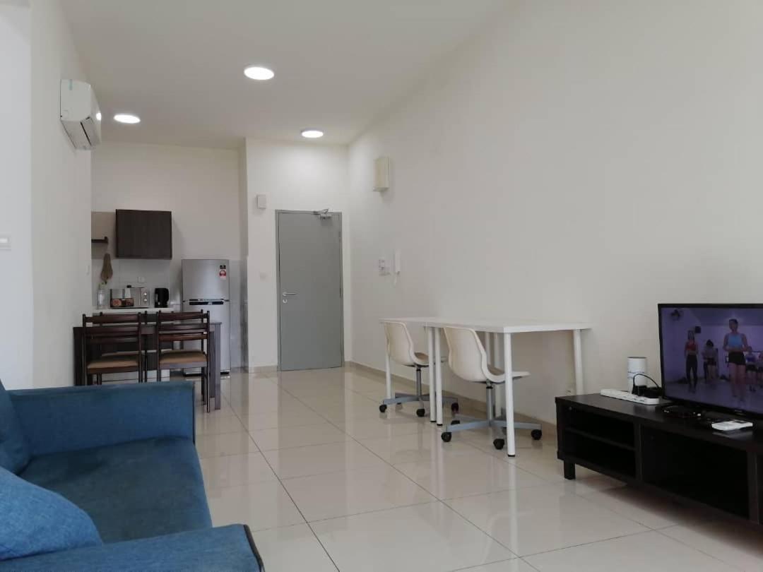 Mesahill Nilai 2 Room Condo - Fast Wifi, Amazing Pool & Tv Extérieur photo