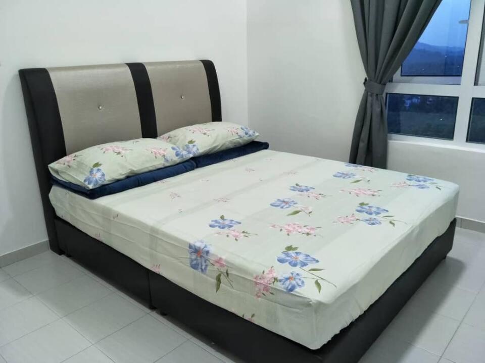 Mesahill Nilai 2 Room Condo - Fast Wifi, Amazing Pool & Tv Extérieur photo