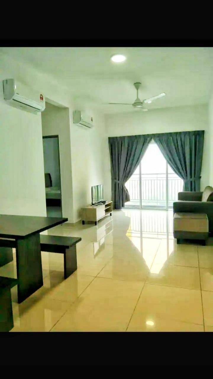 Mesahill Nilai 2 Room Condo - Fast Wifi, Amazing Pool & Tv Extérieur photo